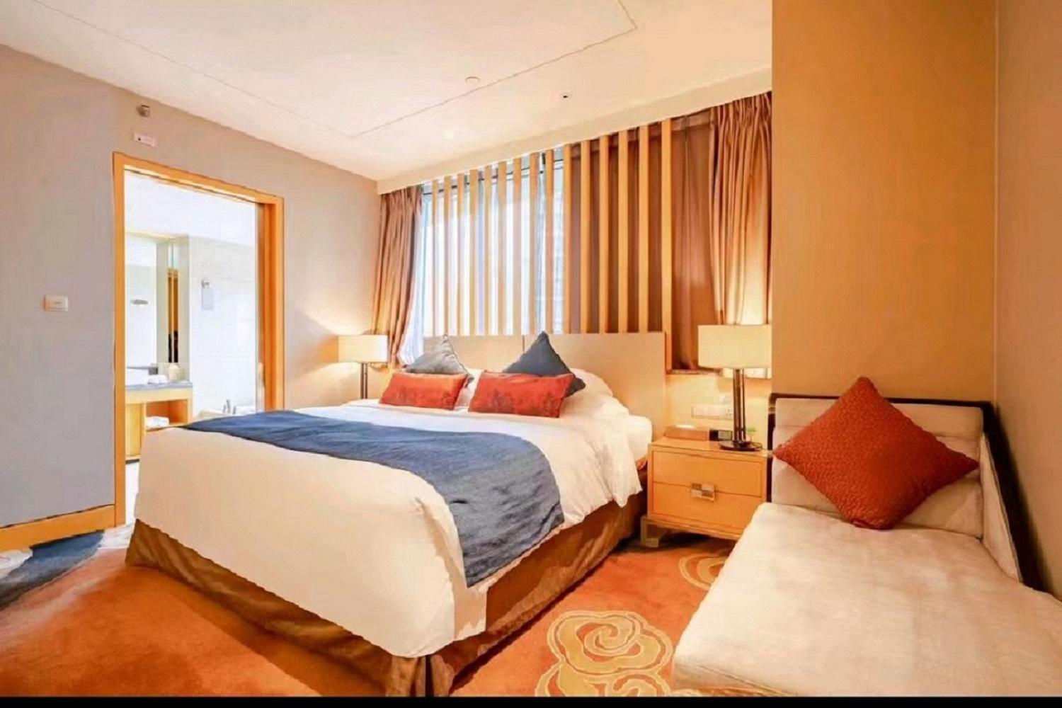 Felton Grand Hotel Chengdu Bagian luar foto