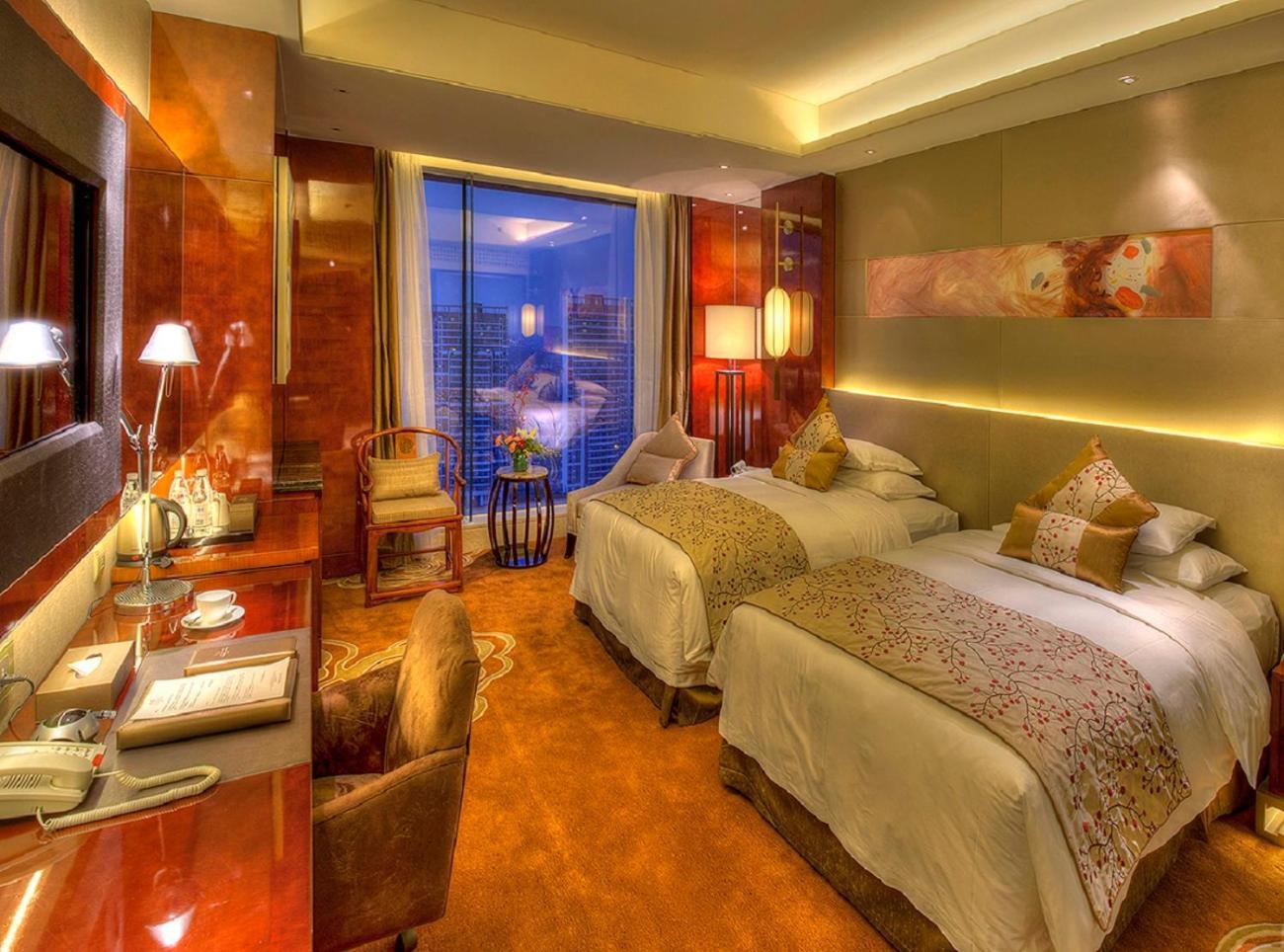 Felton Grand Hotel Chengdu Bagian luar foto